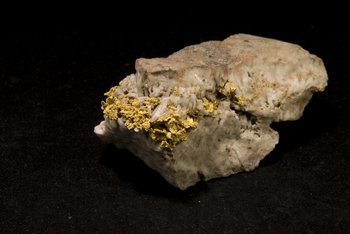 Amani raises $2.5M for gold exploration at Giro and Gada Projects